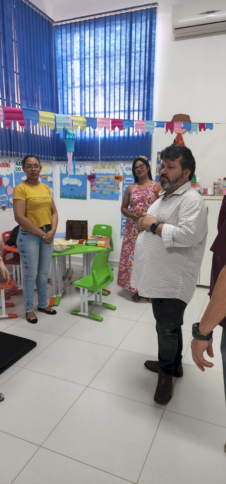 Carlos Bernardo conhece APAE do Campo Grande e elogia trabalho da entidade 