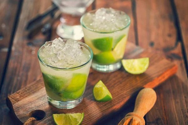 Dia da Cachaça: quatro caipirinhas “diferentonas” para provar no DF