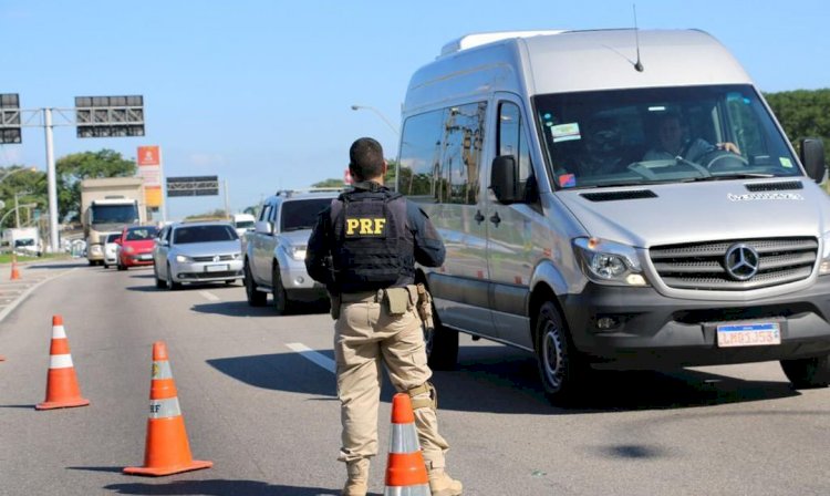 PRF ampliará fiscalização nas estradas no feriado prolongado do dia 15