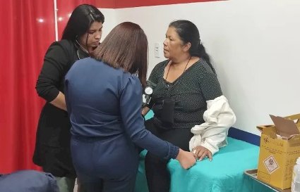 UCP garante apoio médico durante a ExpoAmambay Stand da Universidade Central do Paraguai foi ponto de apoio logístico e atenção médica na feira agropecuária