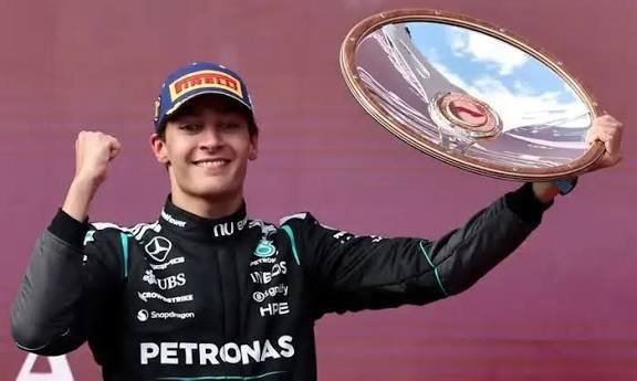 Russell domina na Austrália e dá vitória à Mercedes na abertura da Fórmula 1 2026