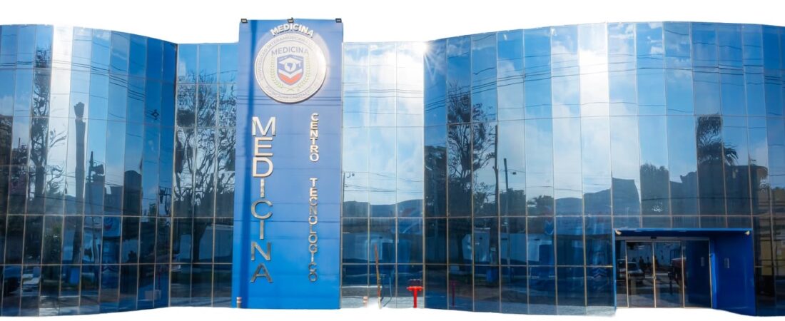 Medicina no Paraguai: enquanto você adia, a lista de espera cresce — Interamericana está com matrículas abertas